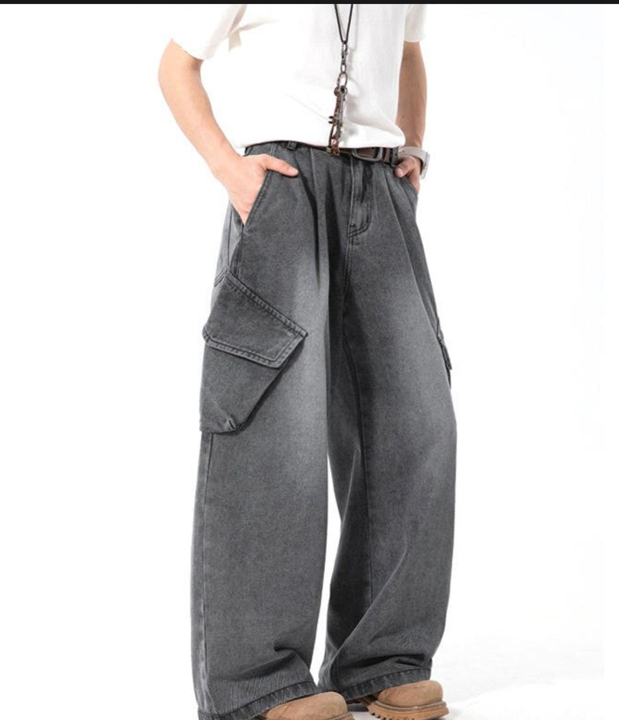 Skater Fit Cargo Jeans